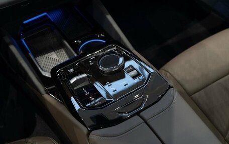 BMW 5 серия, 2025 год, 8 650 000 рублей, 27 фотография