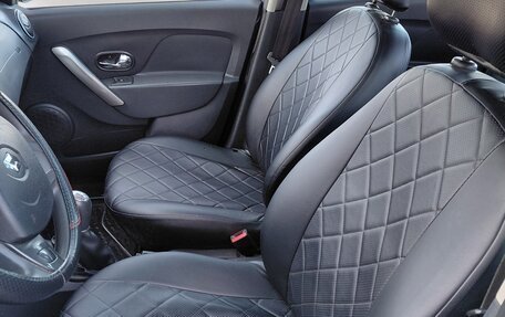 Renault Logan II, 2018 год, 550 000 рублей, 7 фотография