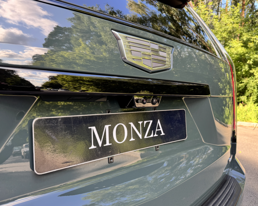 Cadillac Escalade V, 2025 год, 27 000 000 рублей, 24 фотография