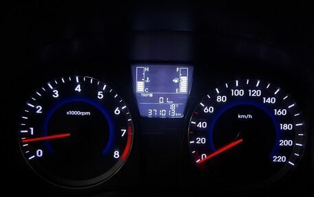 Hyundai Solaris II рестайлинг, 2014 год, 410 000 рублей, 13 фотография