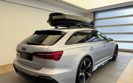 Audi RS 6, 2022 год, 17 000 000 рублей, 4 фотография