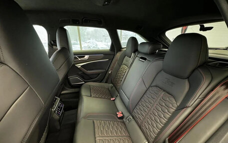 Audi RS 6, 2022 год, 17 000 000 рублей, 16 фотография