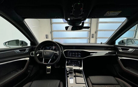 Audi RS 6, 2022 год, 17 000 000 рублей, 9 фотография