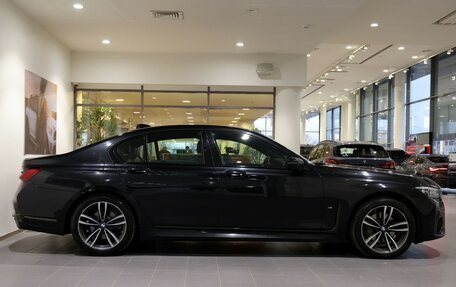 BMW 7 серия, 2019 год, 4 890 000 рублей, 4 фотография