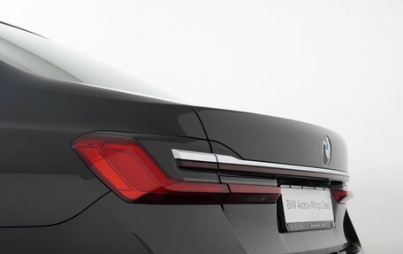 BMW 7 серия, 2019 год, 4 890 000 рублей, 9 фотография