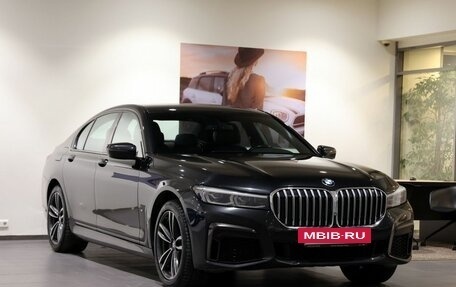 BMW 7 серия, 2019 год, 4 890 000 рублей, 3 фотография