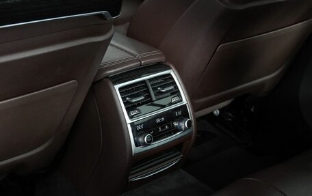 BMW 7 серия, 2019 год, 4 890 000 рублей, 27 фотография