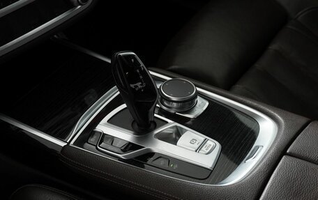 BMW 7 серия, 2019 год, 4 890 000 рублей, 22 фотография