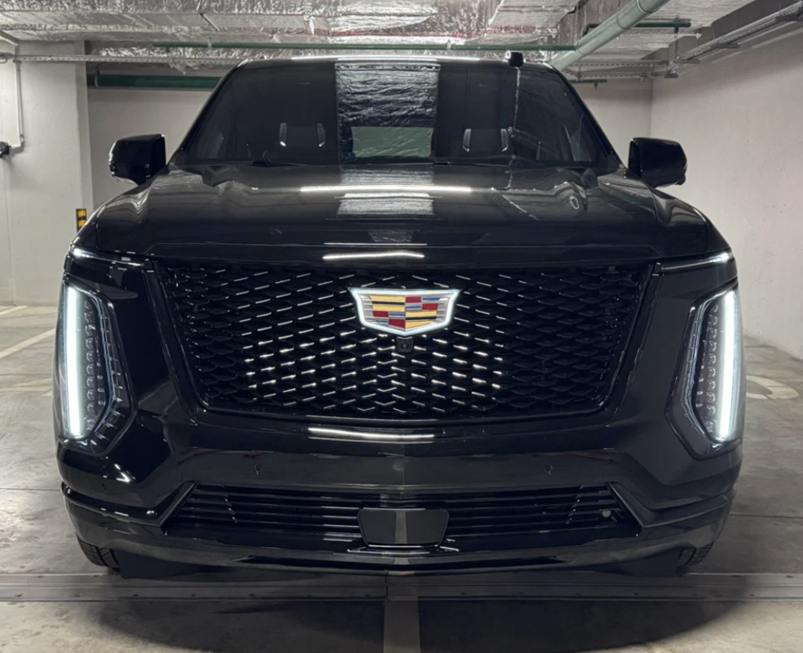 Cadillac Escalade V, 2025 год, 20 000 000 рублей, 12 фотография