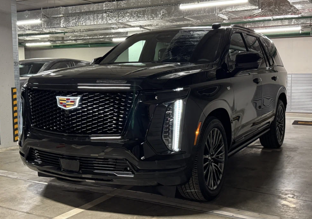Cadillac Escalade V, 2025 год, 20 000 000 рублей, 1 фотография