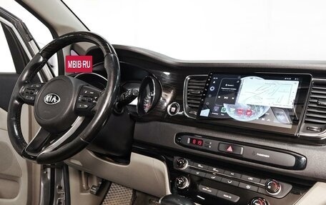 KIA Carnival III, 2018 год, 3 049 000 рублей, 12 фотография