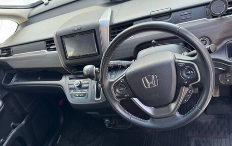 Honda Freed II, 2017 год, 1 420 000 рублей, 3 фотография