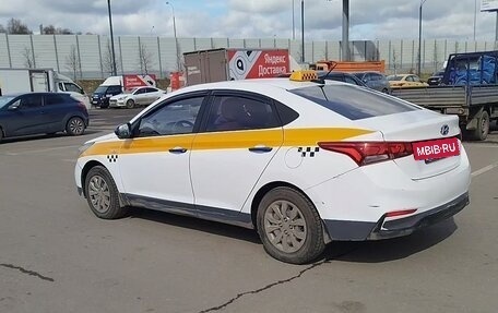 Hyundai Solaris II рестайлинг, 2018 год, 634 000 рублей, 2 фотография