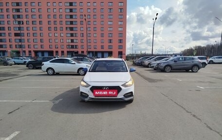 Hyundai Solaris II рестайлинг, 2018 год, 634 000 рублей, 3 фотография