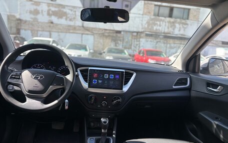 Hyundai Solaris II рестайлинг, 2017 год, 1 090 000 рублей, 9 фотография