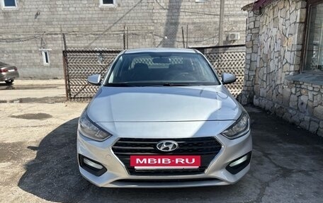 Hyundai Solaris II рестайлинг, 2017 год, 1 090 000 рублей, 5 фотография