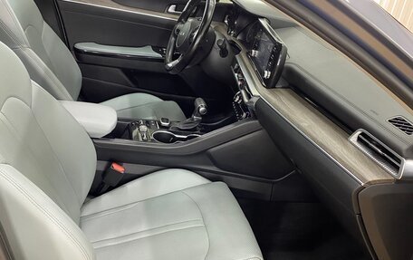 KIA K5, 2020 год, 2 300 000 рублей, 8 фотография