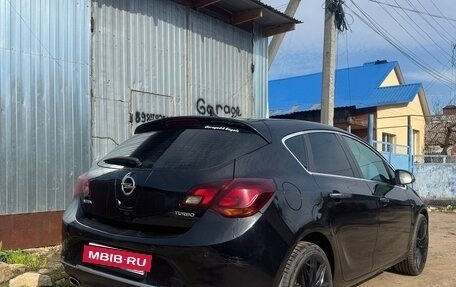 Opel Astra J, 2013 год, 890 000 рублей, 5 фотография