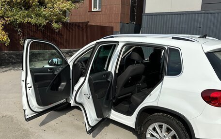 Volkswagen Tiguan I, 2014 год, 1 900 000 рублей, 4 фотография