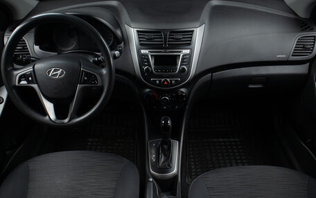 Hyundai Solaris II рестайлинг, 2015 год, 1 049 000 рублей, 8 фотография