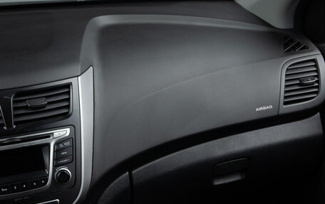 Hyundai Solaris II рестайлинг, 2015 год, 1 049 000 рублей, 15 фотография