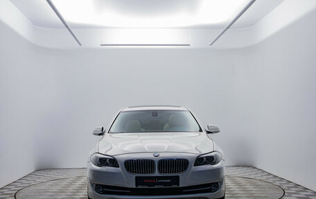 BMW 5 серия, 2011 год, 1 870 000 рублей, 2 фотография