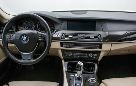 BMW 5 серия, 2011 год, 1 870 000 рублей, 13 фотография