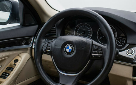 BMW 5 серия, 2011 год, 1 870 000 рублей, 15 фотография