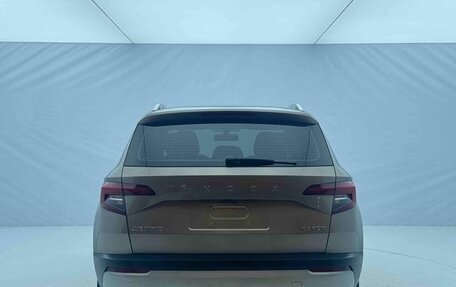 Skoda Karoq I, 2021 год, 1 820 000 рублей, 5 фотография