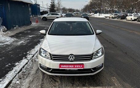 Volkswagen Passat B7, 2011 год, 950 000 рублей, 1 фотография