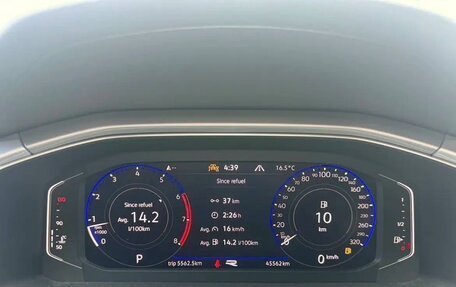 Volkswagen T-Roc I, 2022 год, 1 870 000 рублей, 8 фотография