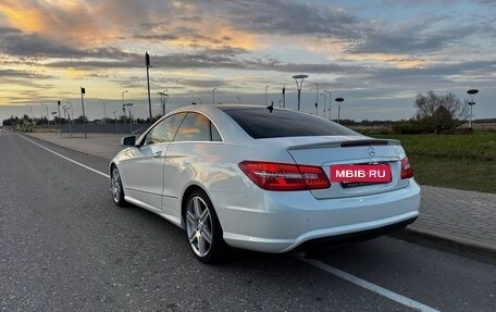 Mercedes-Benz E-Класс, 2012 год, 1 700 000 рублей, 2 фотография