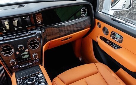 Rolls-Royce Cullinan, 2025 год, 58 990 000 рублей, 17 фотография