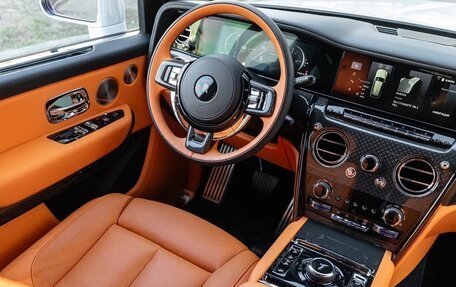 Rolls-Royce Cullinan, 2025 год, 58 990 000 рублей, 16 фотография