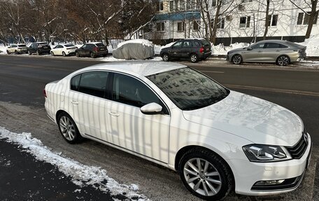 Volkswagen Passat B7, 2011 год, 950 000 рублей, 4 фотография