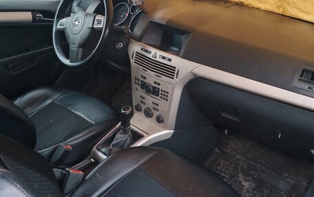 Opel Astra H, 2008 год, 180 000 рублей, 3 фотография