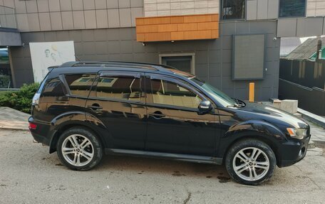 Mitsubishi Outlander III рестайлинг 3, 2010 год, 1 135 000 рублей, 6 фотография