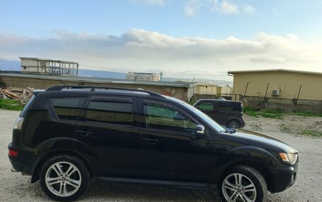 Mitsubishi Outlander III рестайлинг 3, 2010 год, 1 135 000 рублей, 24 фотография