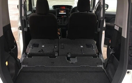 Toyota Roomy I, 2022 год, 890 000 рублей, 8 фотография