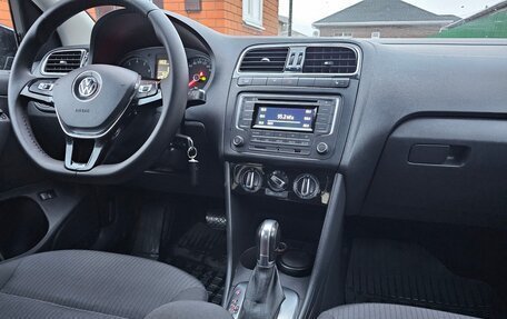 Volkswagen Polo VI (EU Market), 2017 год, 1 229 000 рублей, 5 фотография