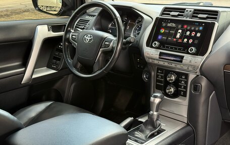 Toyota Land Cruiser Prado 150 рестайлинг 2, 2019 год, 5 799 000 рублей, 2 фотография
