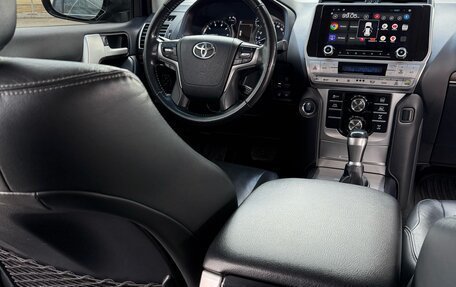 Toyota Land Cruiser Prado 150 рестайлинг 2, 2019 год, 5 799 000 рублей, 10 фотография