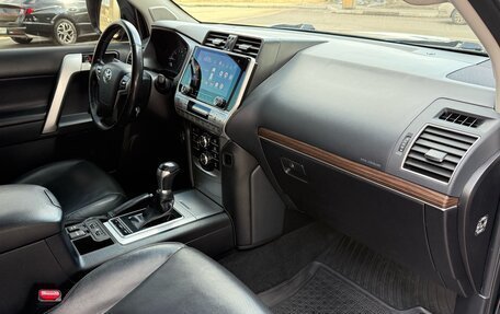 Toyota Land Cruiser Prado 150 рестайлинг 2, 2019 год, 5 799 000 рублей, 16 фотография