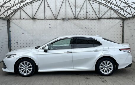 Toyota Camry, 2020 год, 3 100 000 рублей, 10 фотография