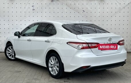 Toyota Camry, 2020 год, 3 100 000 рублей, 5 фотография