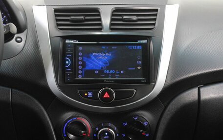 Hyundai Solaris II рестайлинг, 2015 год, 755 000 рублей, 13 фотография