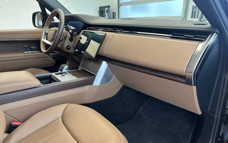 Land Rover Range Rover IV рестайлинг, 2025 год, 25 990 000 рублей, 15 фотография