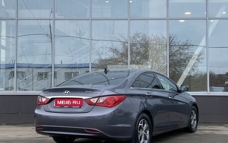 Hyundai Sonata VI, 2011 год, 1 069 000 рублей, 5 фотография