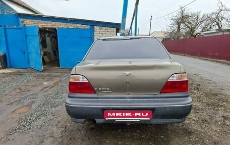 Daewoo Nexia I рестайлинг, 2001 год, 75 000 рублей, 4 фотография