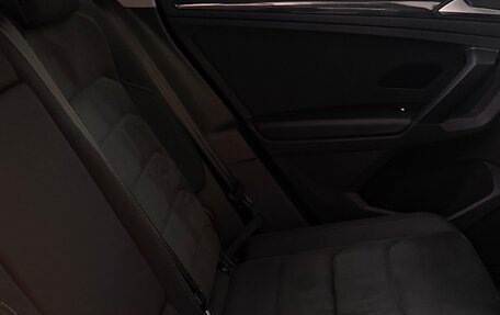 Volkswagen Tiguan II, 2021 год, 3 600 000 рублей, 12 фотография